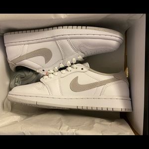 Jordan 1 Low OG Neutral Grey (2021) (Womens)Size 7